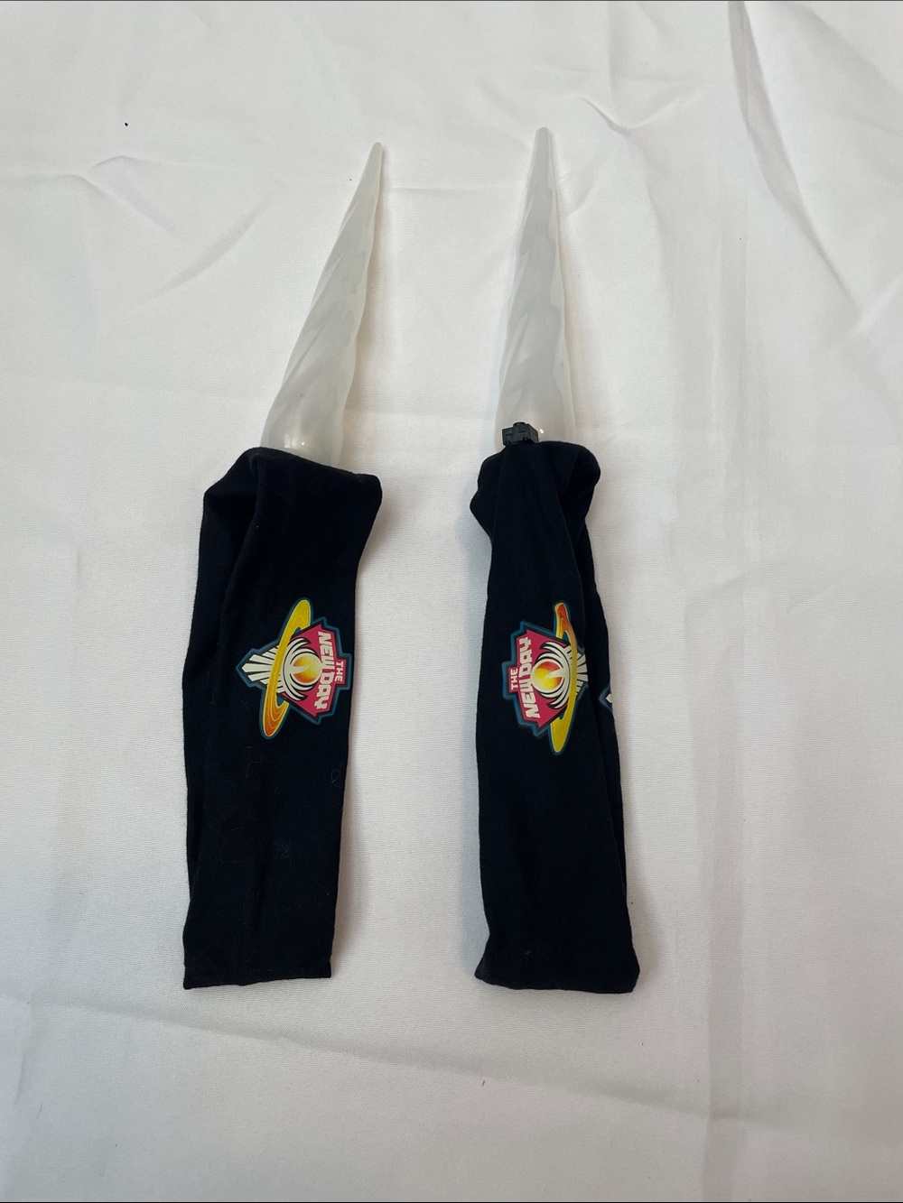 WWE New World order unicorn headband
Used Lights do not work